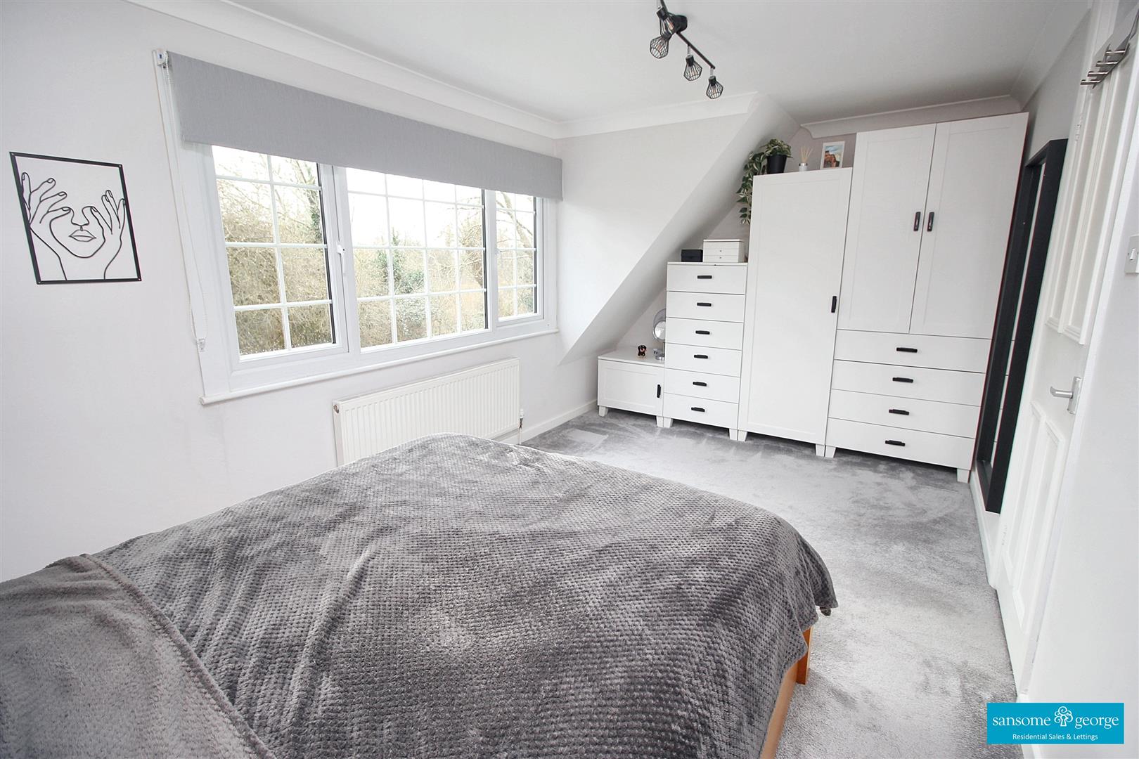 Tadcroft Walk, Calcot, Reading